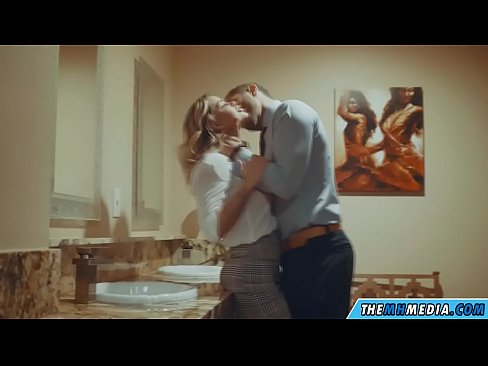 ❤️ Lè yon blond bèl sedui ou nan yon twalèt piblik ❤ Pornografi endijèn nan pònografi ht.chengchengsm4.top ️❤